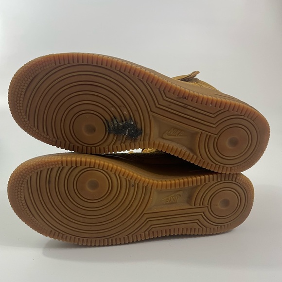 Nike AF1 Air Force 1 High LV8 Brown Suede High Top Sneakers Size 6 Y - Picture 7 of 13